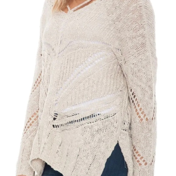 Braeve Anthologies crochet knit v neck with strap sweater tunic top - Picture 3 of 10